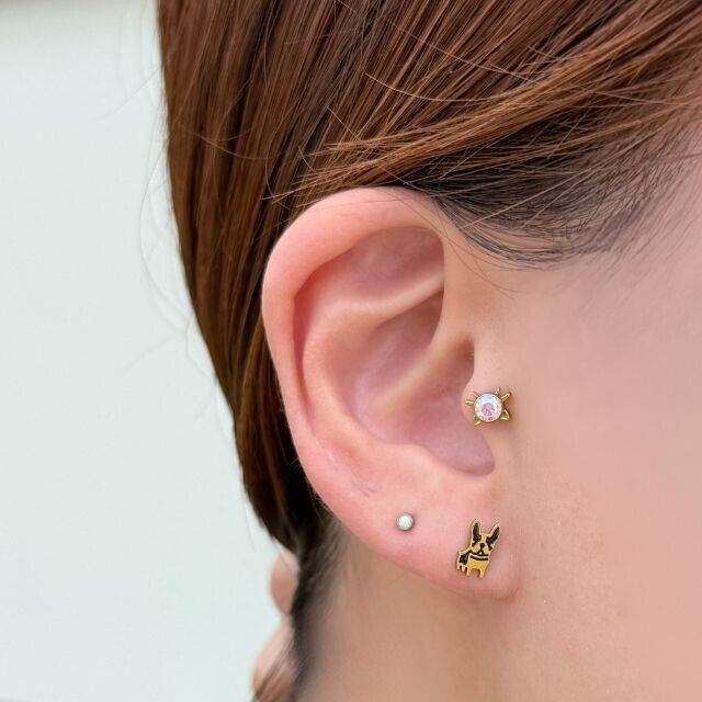 軟骨ピアス 18G 16G ゴールド フレンチブルドッグ インターナル
