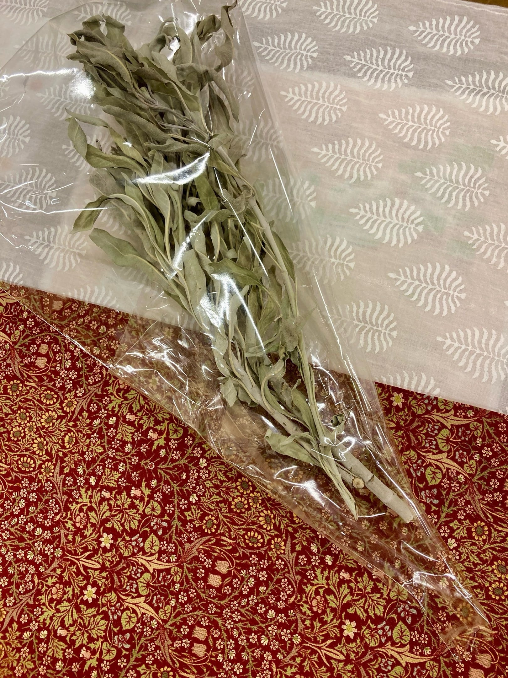 ホワイトセージ　カット枝４本 ホワイトセージ カット枝4本 【公式通販】