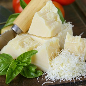 イタリア産 グラスフェッド ペコリーノ・ロマーノ 9ヶ月熟成 10kg 業務用 Grassfed Pecorino Romano 9 Months Aged 10kg | Professional Large Volume