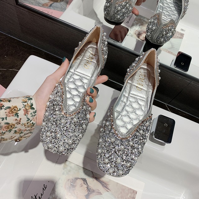 シングルシューズレディース2020春新しいバージョンのラインストーンファッションワイルドスクープシューズネットレッド浅い口フラットボトムセットフットピースシューズ 部族の婦人靴1237792