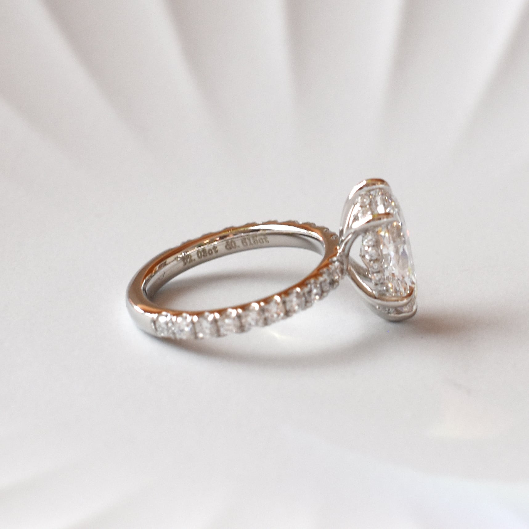 ダイヤモンドマーキスカットラウンドブリリアンカットリング18金 マーキスカット リング ラボグロウンダイヤモンド 18K/Pt950 YG/PG/WG