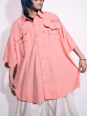 "Columbia" pink PFG fishing design s/s shirt