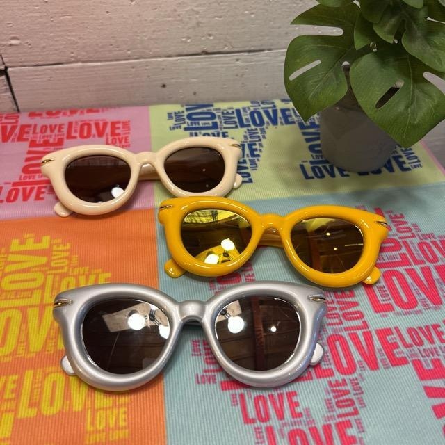 TOPANGA Accessory プランプフレームウェリントンサングラス 全3色 シルバー イエロー クリーム ファッション アクセサリー サングラス 小物 TOPANGA Accessory プランプフレームウェリントンサングラス 全3色 シルバー イエロー クリーム ファッション アクセサリー サングラス 小物