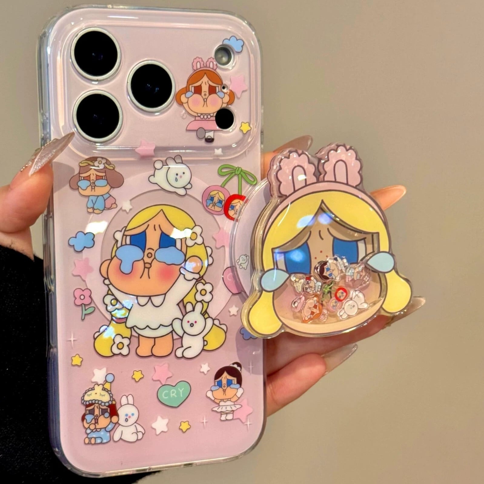 【韓国風インスタ映え】POP MART Crybaby 磁気スマホケース&スタンド ケース iPhone 17 Pro Max対応 16/15/14/13 フルカバー耐衝撃 ふわもち可愛い ギフトにも最適