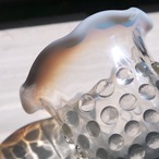 オパリンガラスの雨粒花瓶