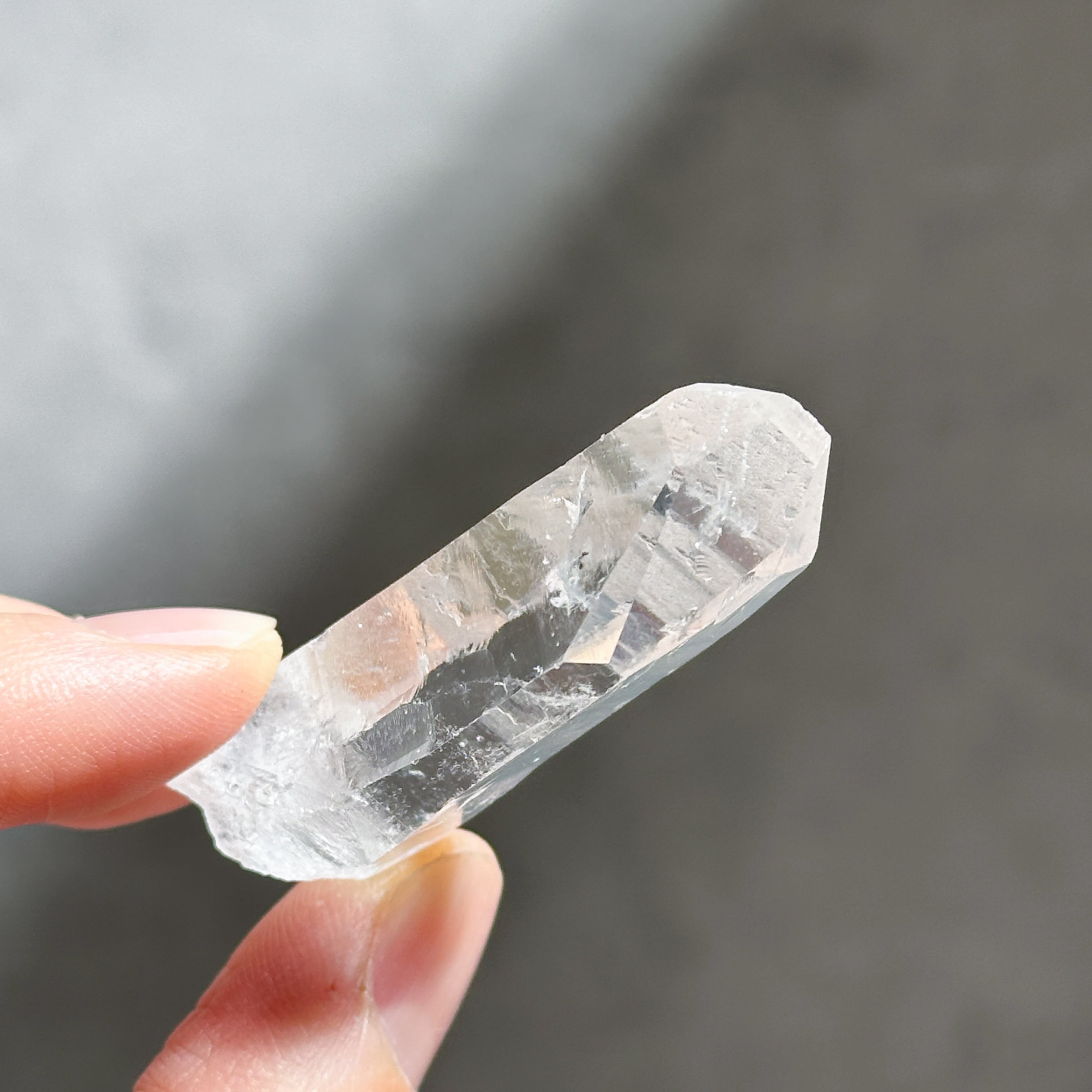 ゼッカ産クリアクォーツ ポイント 原石63 ◇ Clear Quartz ◇天然石