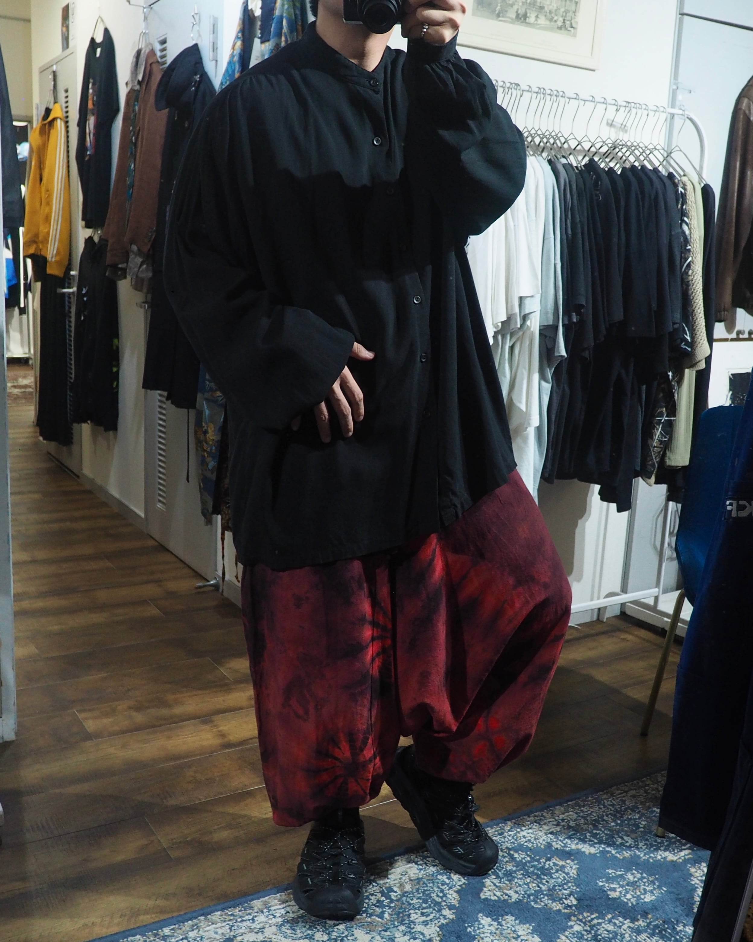1980s " ANDROS - Special " Black Gather vintage Drape loose No collar Shirt (Made in Canada)