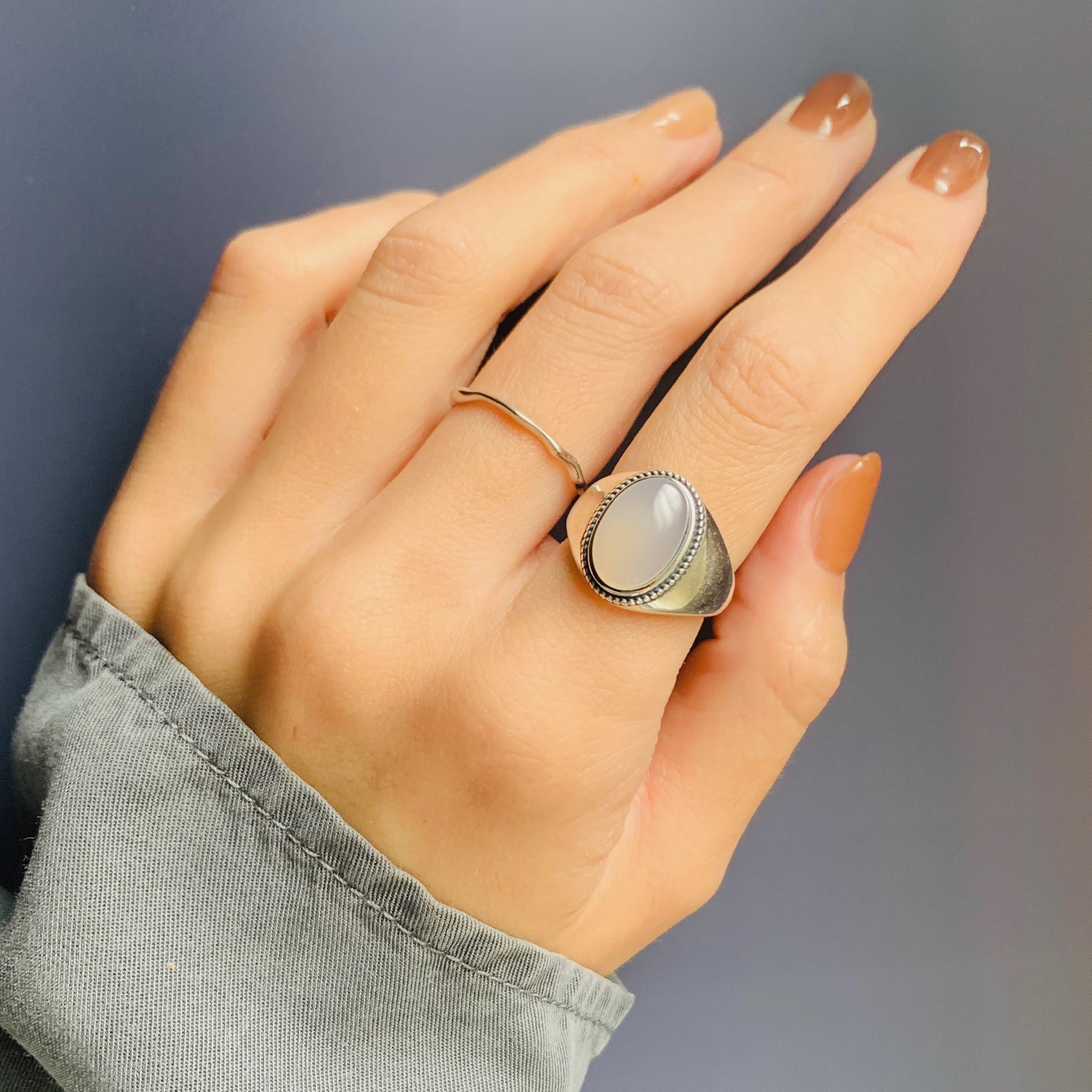 SV925whitemoonstonering