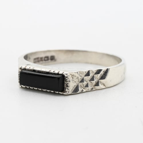 Black Onyx Accent Minimum Style Signet Ring #12.0 / England