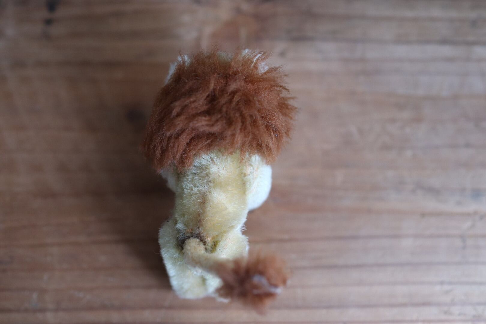 アンティークシュコ ライオン