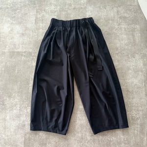 4tuck wide pants d.navy pinstripe