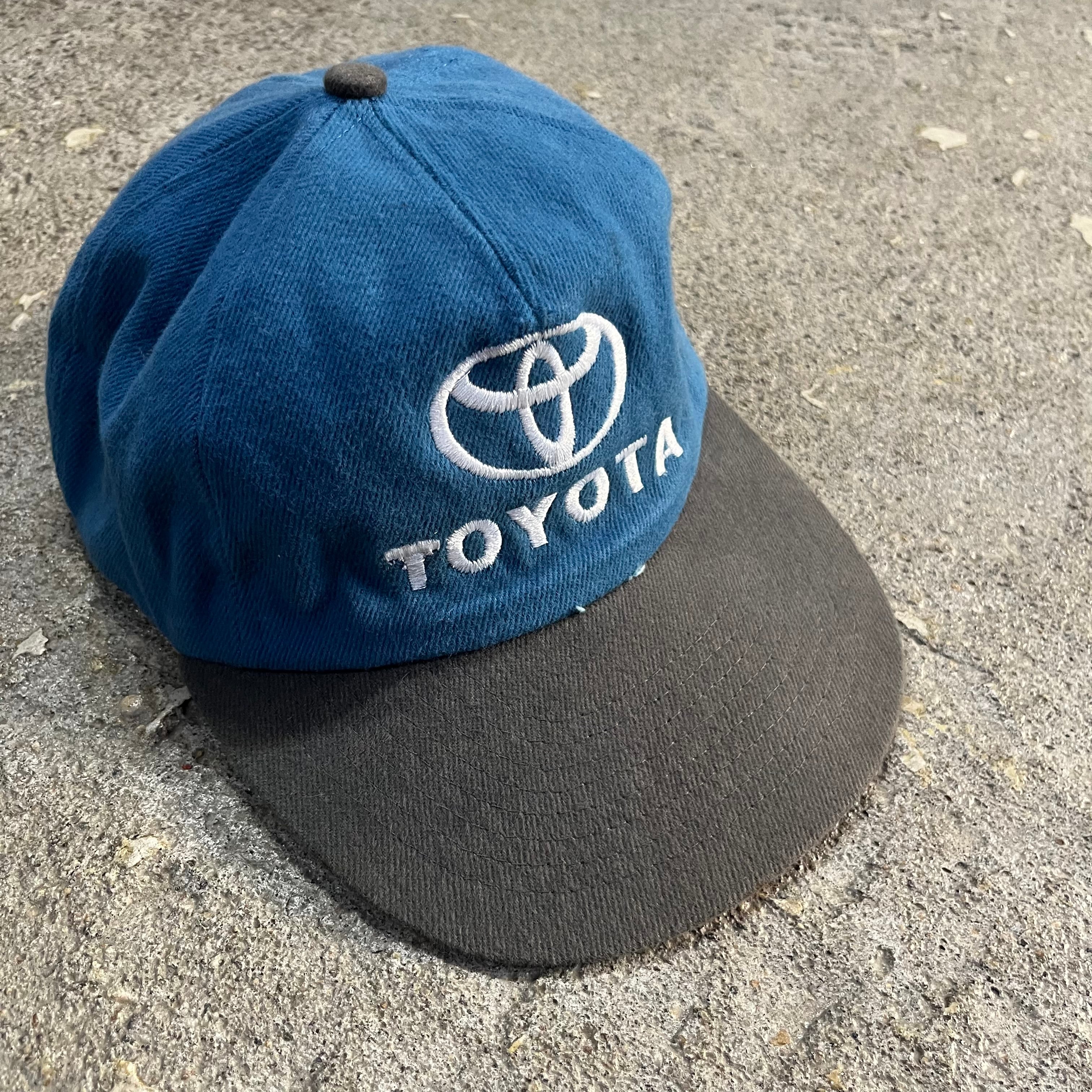 90s TOYOTA cap | What'z up