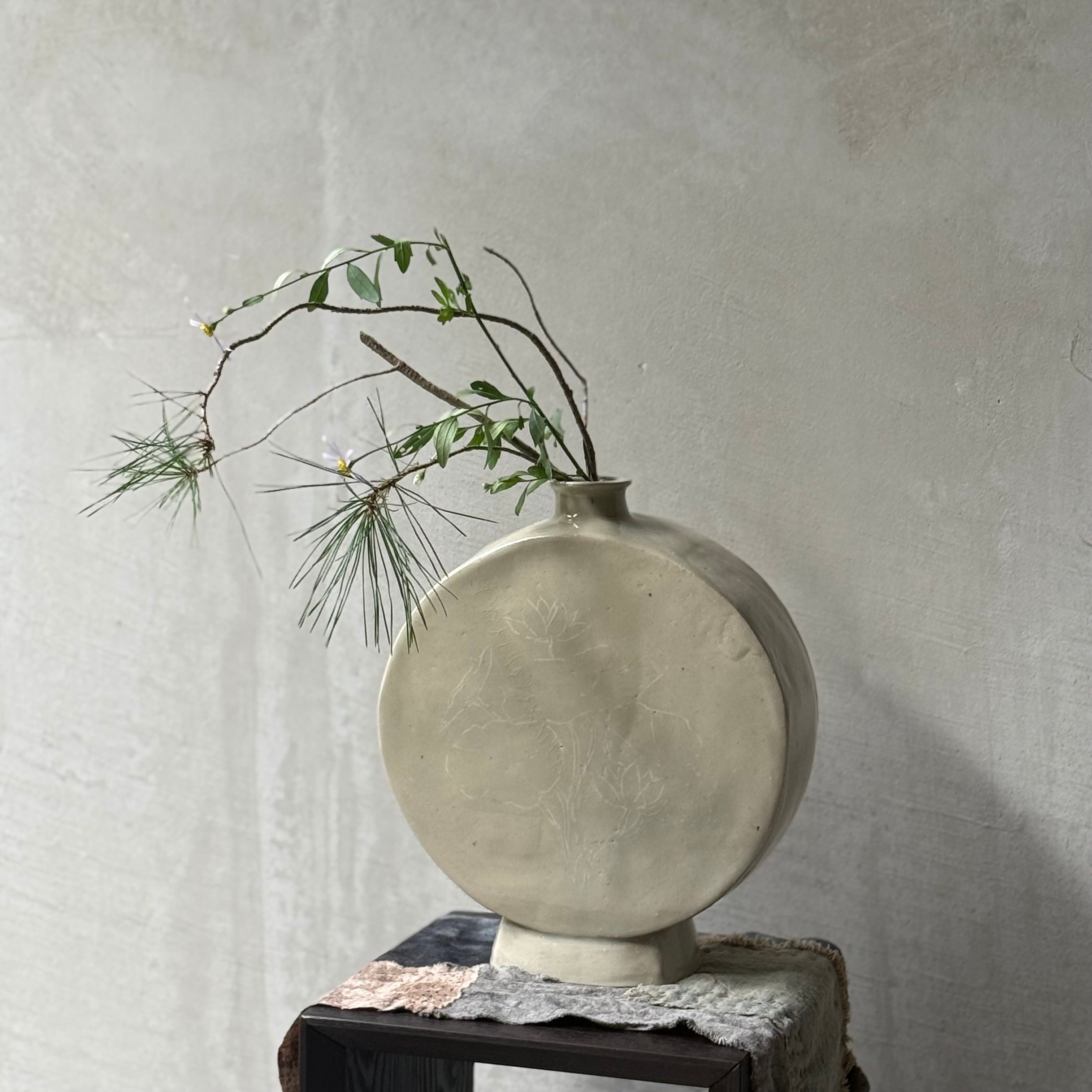 日高伸治 白磁亀文茶壺 | gallery 一白