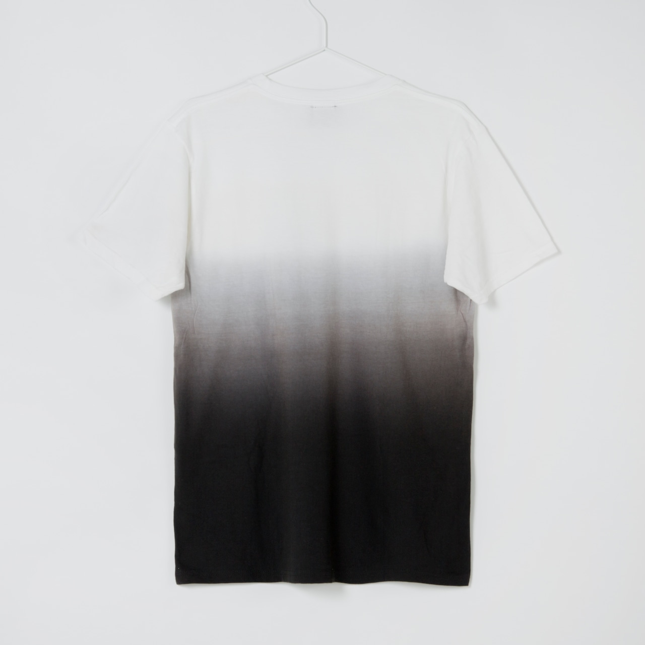 黒紋付染めTshirt 「黒暈 -くろぼかし（Black gradient）」2