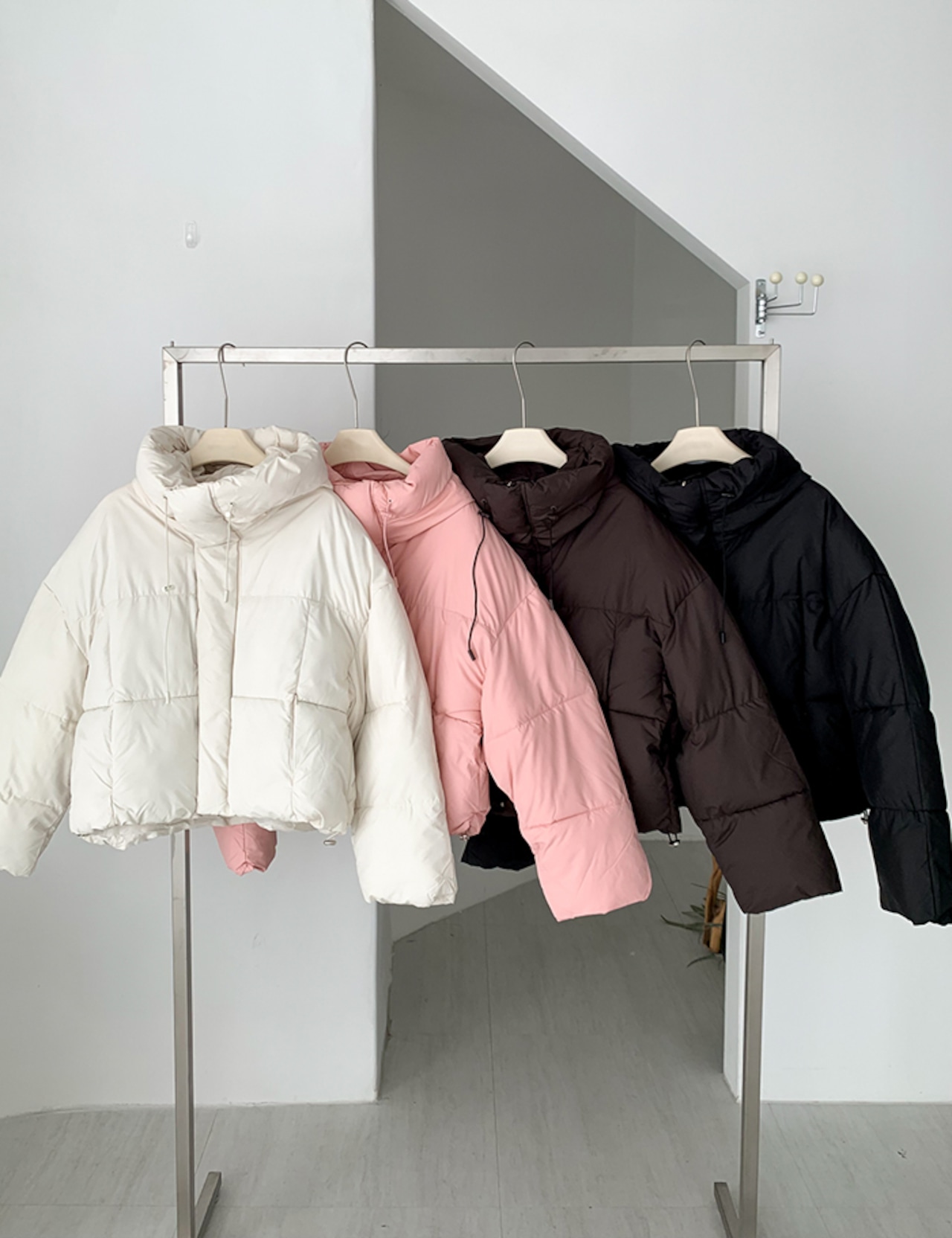 【新作５％OFF・3日間】Volume-Hoodie Padding Jumper_4colors