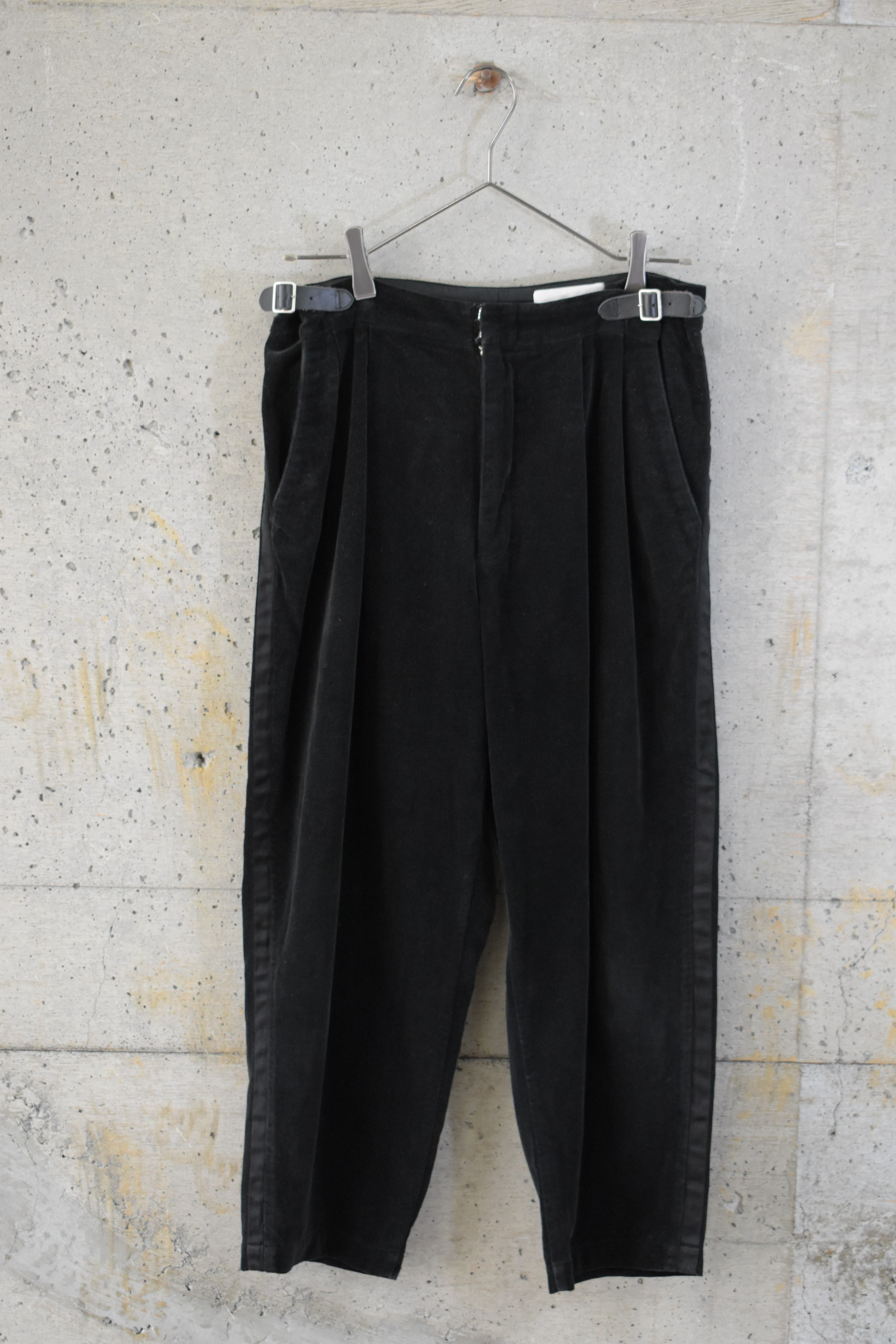 Tapered velour pants