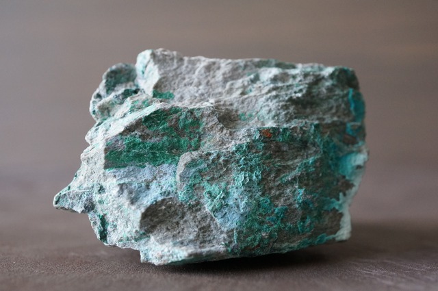 コンゴ産ダイオプテーズ/クリソコラ/マラカイト　Dioptase/Chrysocolla/Malachite