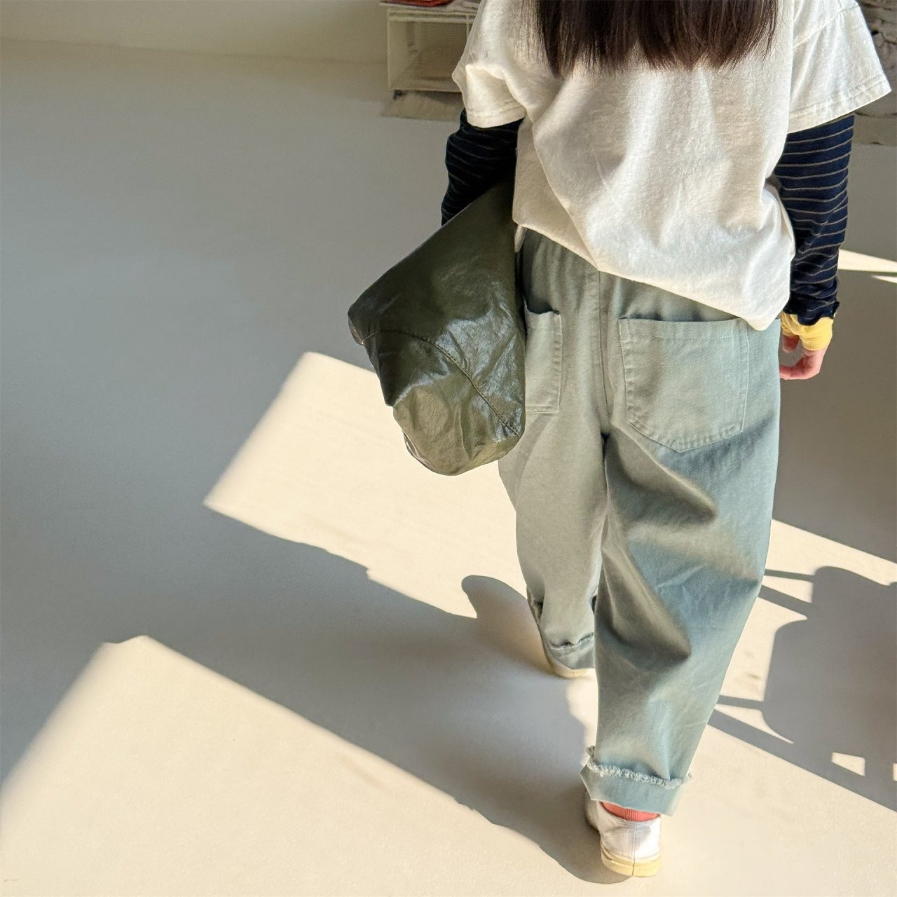 [bdiary] Moel Roll-up Pants / [비다이어리] 모엘롤업팬츠