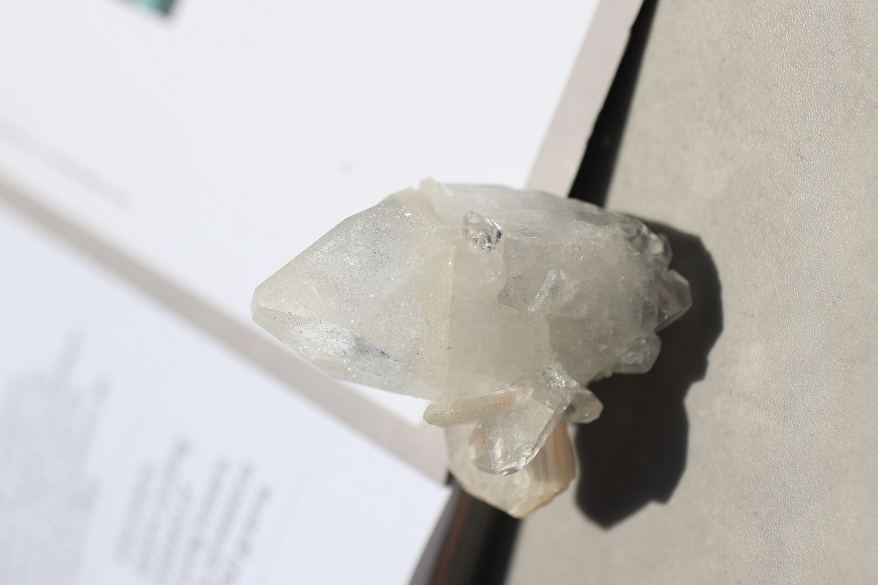 アポフィライト & スティルバイト 「心のひかり」 Apophyllite Stilbite ◇ 天然石・鉱物・パワーストーン・原石 | st00330