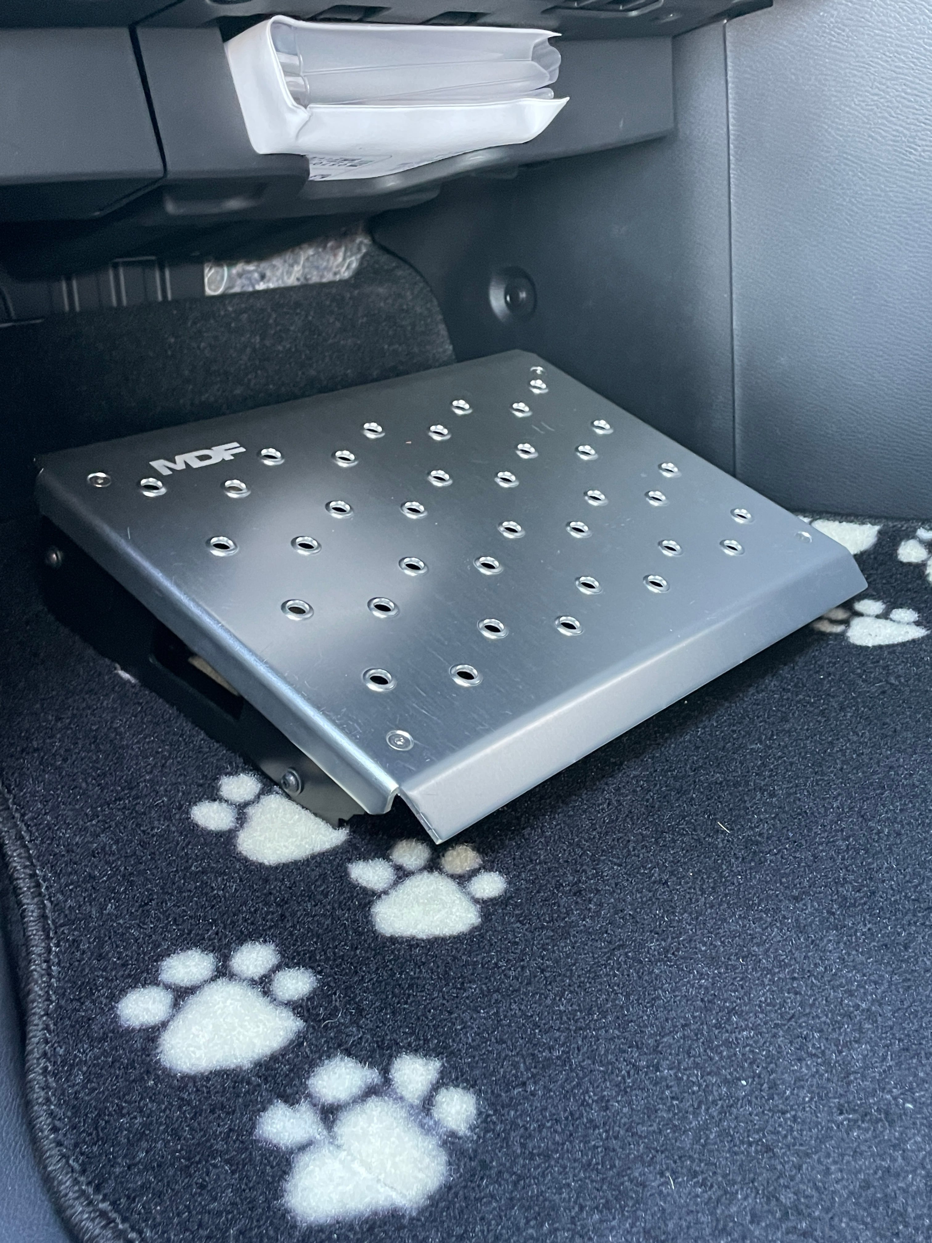 デリカD5フロントフェンダー運転席側助手席側セット デリカD5フロントフェンダー運転席側助手席側セット デリカD5