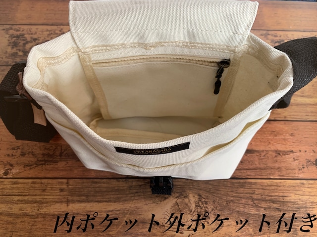 VEVARASANA®︎ ショルダーバッグ IVORY