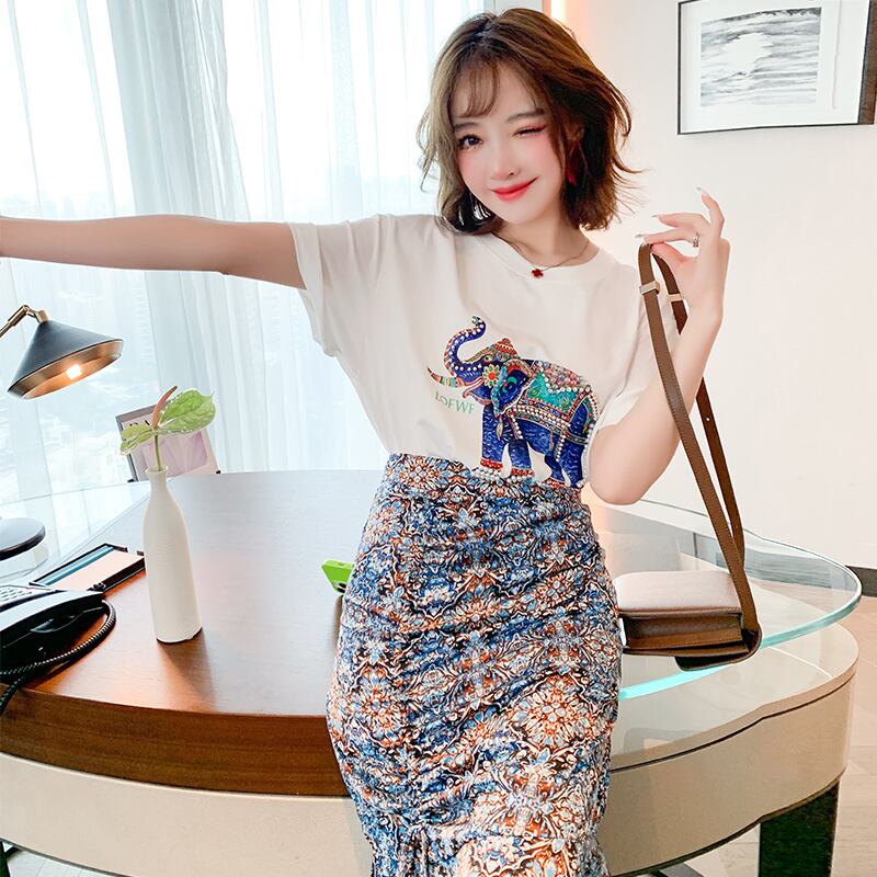 プリント柄ビーズ ルーズ薄手ラウンドネックTシャツ サマースタイル 夏物 Oネック MIUCO56444620390