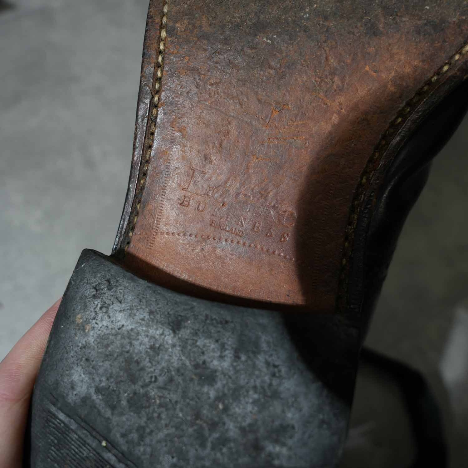Loake ローク ウイングチップ レザーシューズ ブラック イングランド製