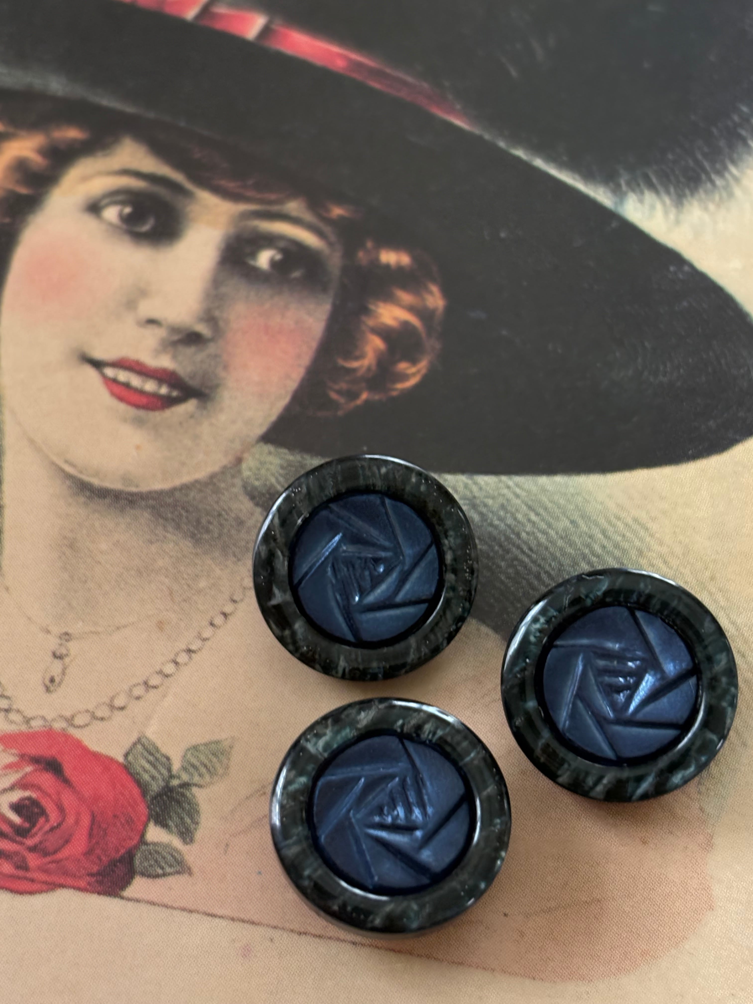 20mm Japanese ヴィンテージボタン 濃紺 Rose 薔薇 ローズ アクセサリーパーツ 装飾材