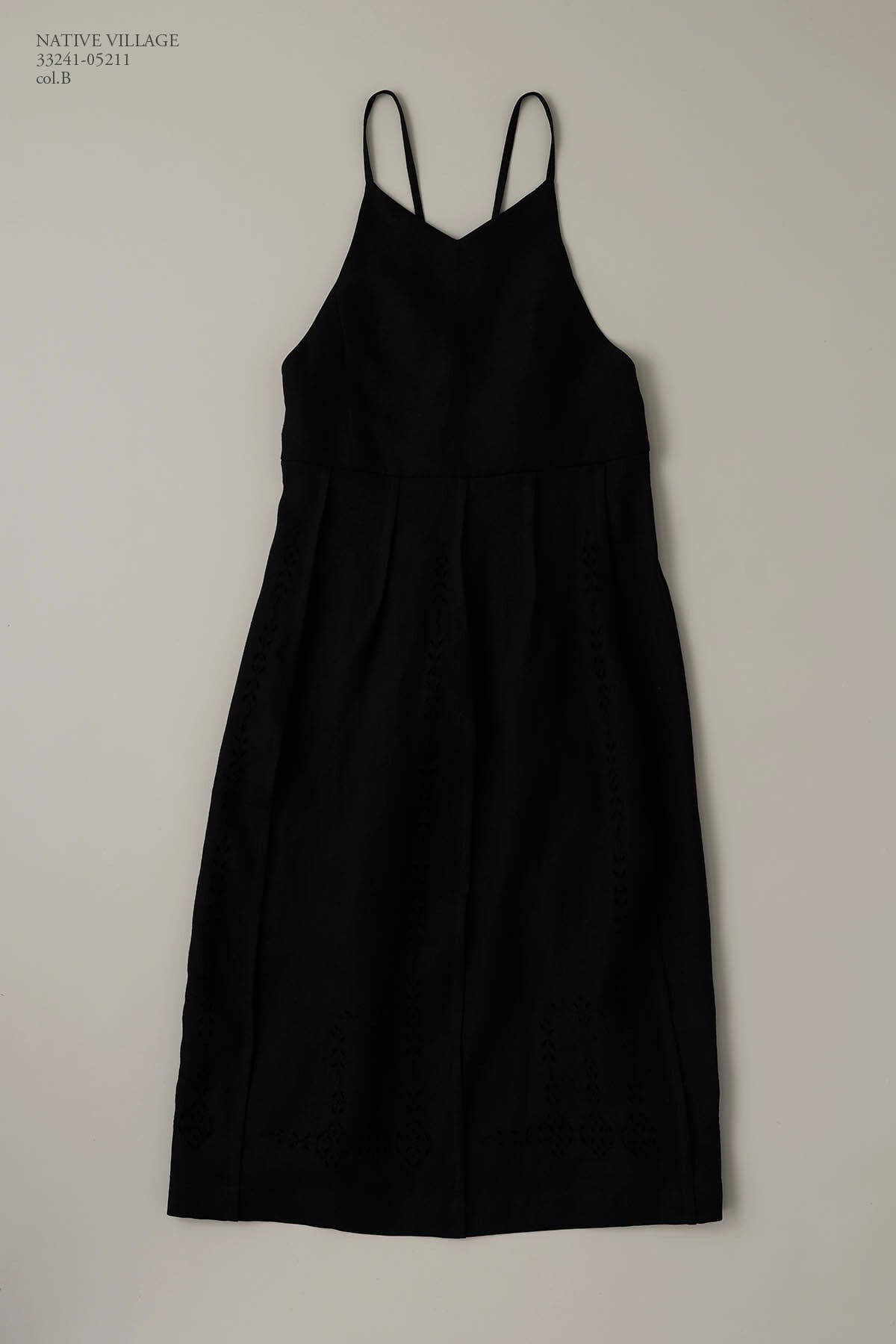 NATIVE VILLAGE 33241-05211 刺繍のキャミソールドレス