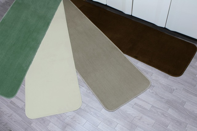 キッチンマット　快適吸着 プルール（縦50cmx横180cm）吸着  北欧 マット フローリング 抗菌 防臭 清潔 防汚