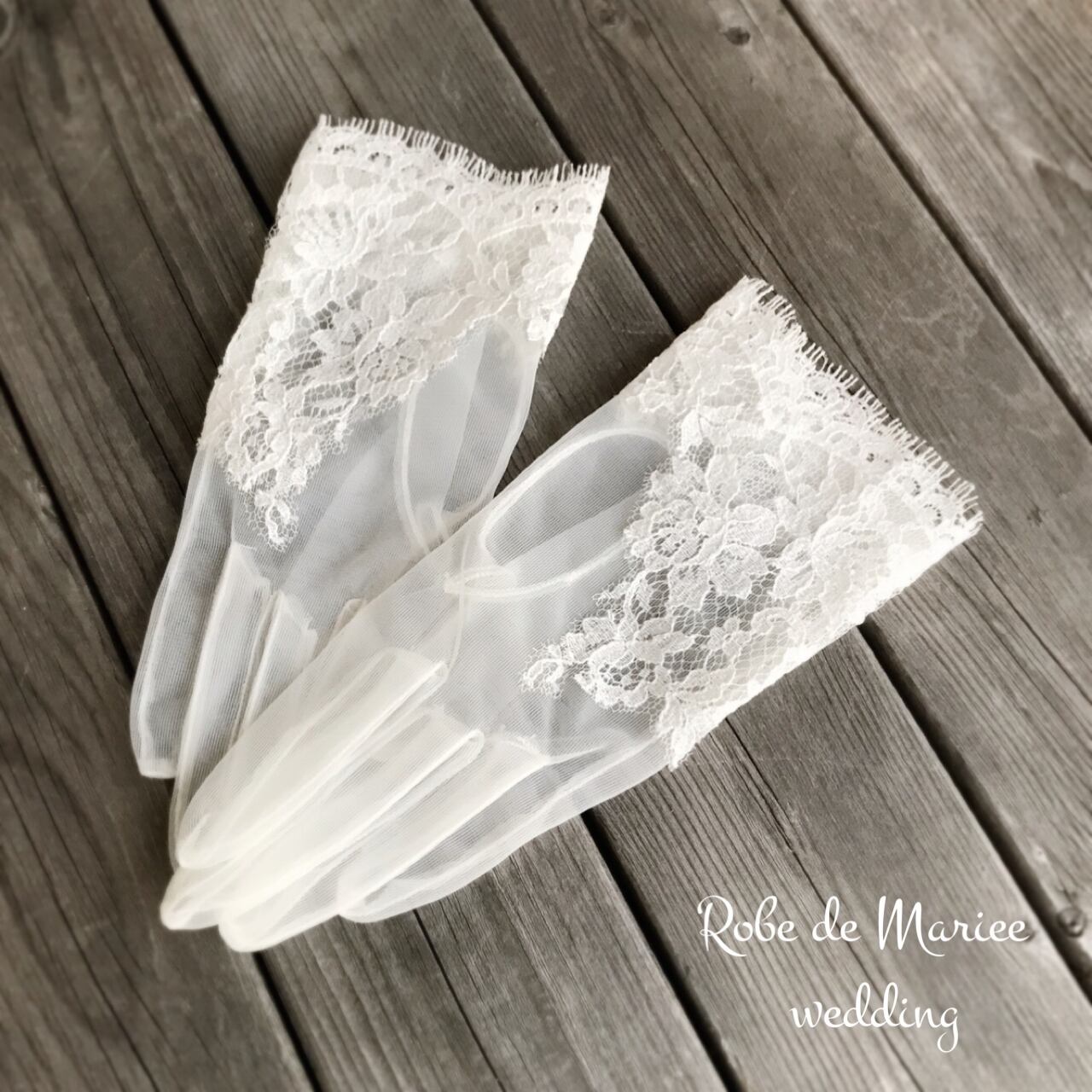 フランス製コットンリバーレースが可憐なショートグローブ