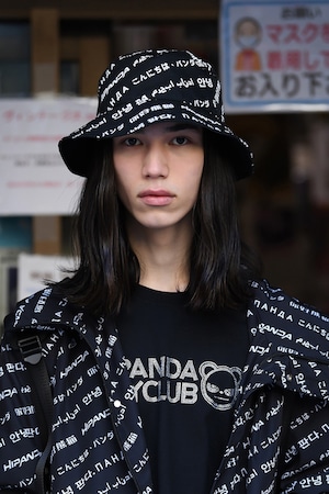 送料無料【HIPANDA ハイパンダ】男女兼用 バケット ハット 帽子 UNISEX BUCKET HAT / BLACK ・ WHITE