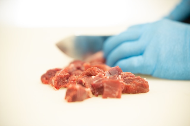 猪生肉カット 100ｇ × 10パック　お徳用(冷凍品)