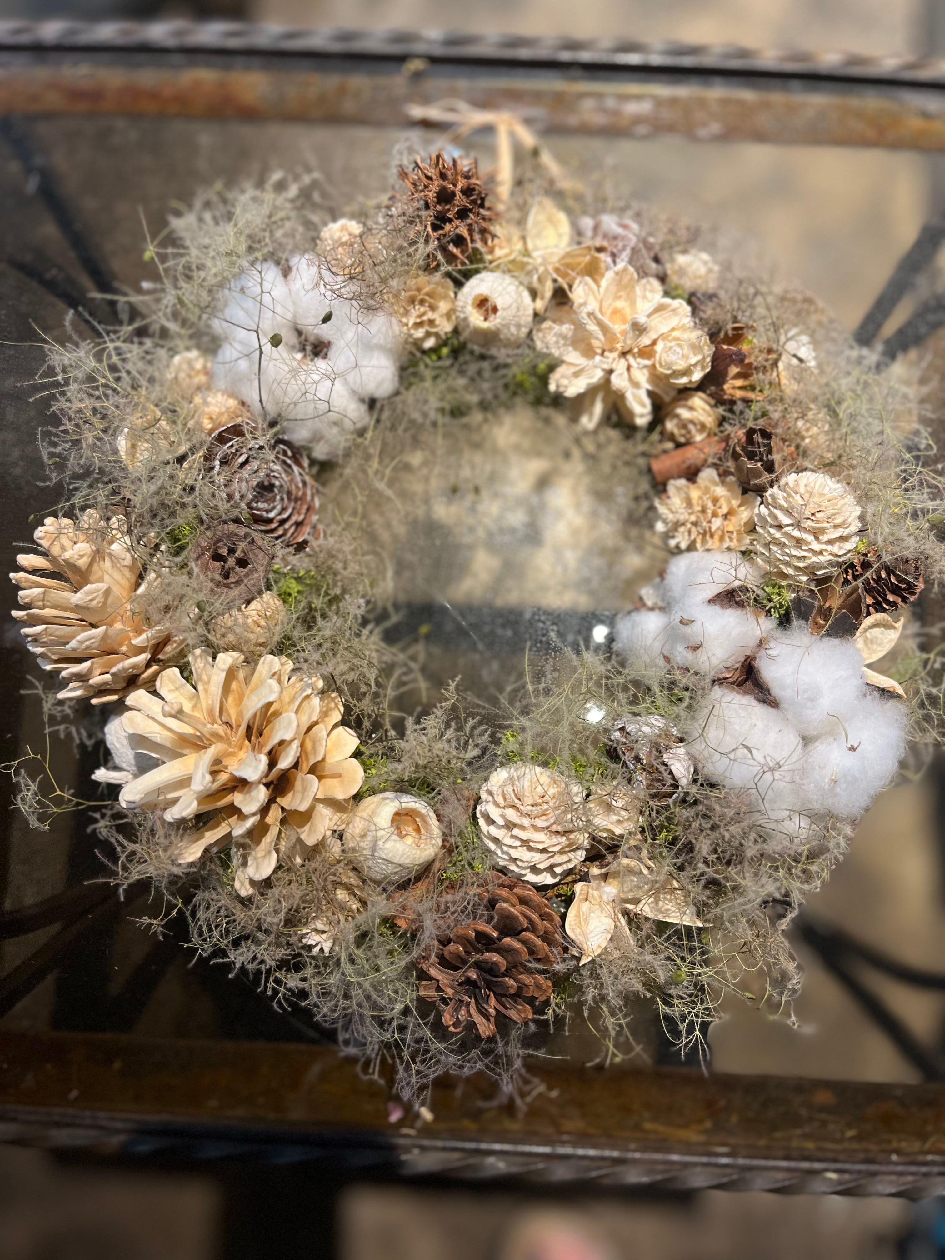 スモーキーなスモークツリーのナチュラルリース(white)　ギフトケース入り