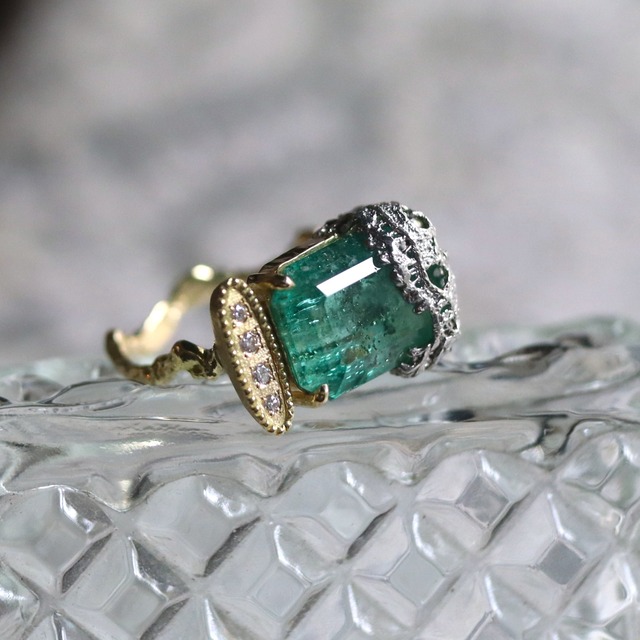 1点物・K18・PT900リング　/　source・パイライトインエメラルド・ブラウンダイヤモンド