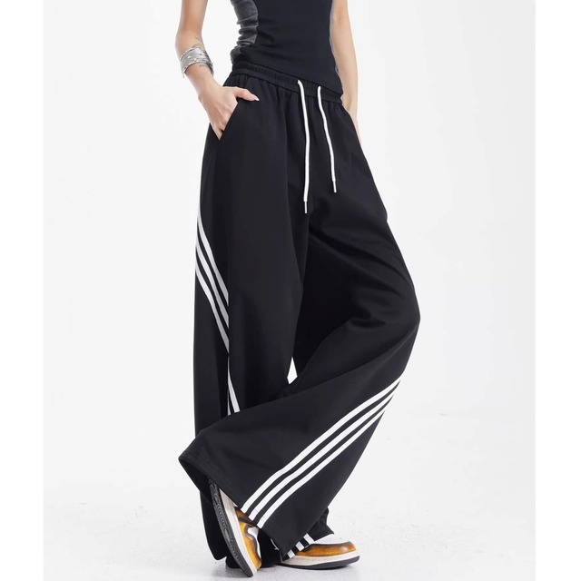 サイドライントラックワイドカーブパンツ 1col   R01868