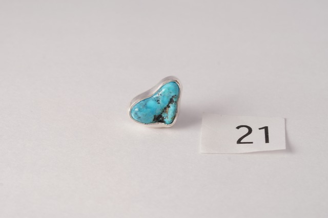 ㉑ ピアス Kingman Heart ?
