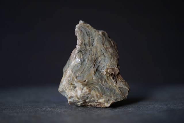 インドネシア産ブルーアンバー Blue Amber 1714