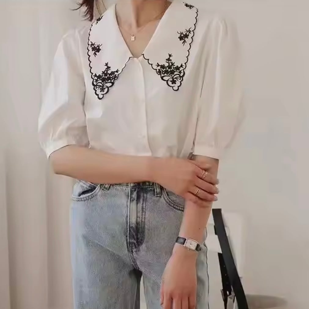 フラワーエンブロイダリーブラウス