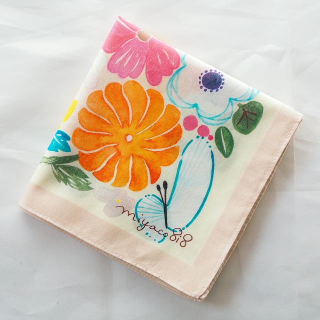 スカーフにもなる水彩画ハンカチ 「Garden」