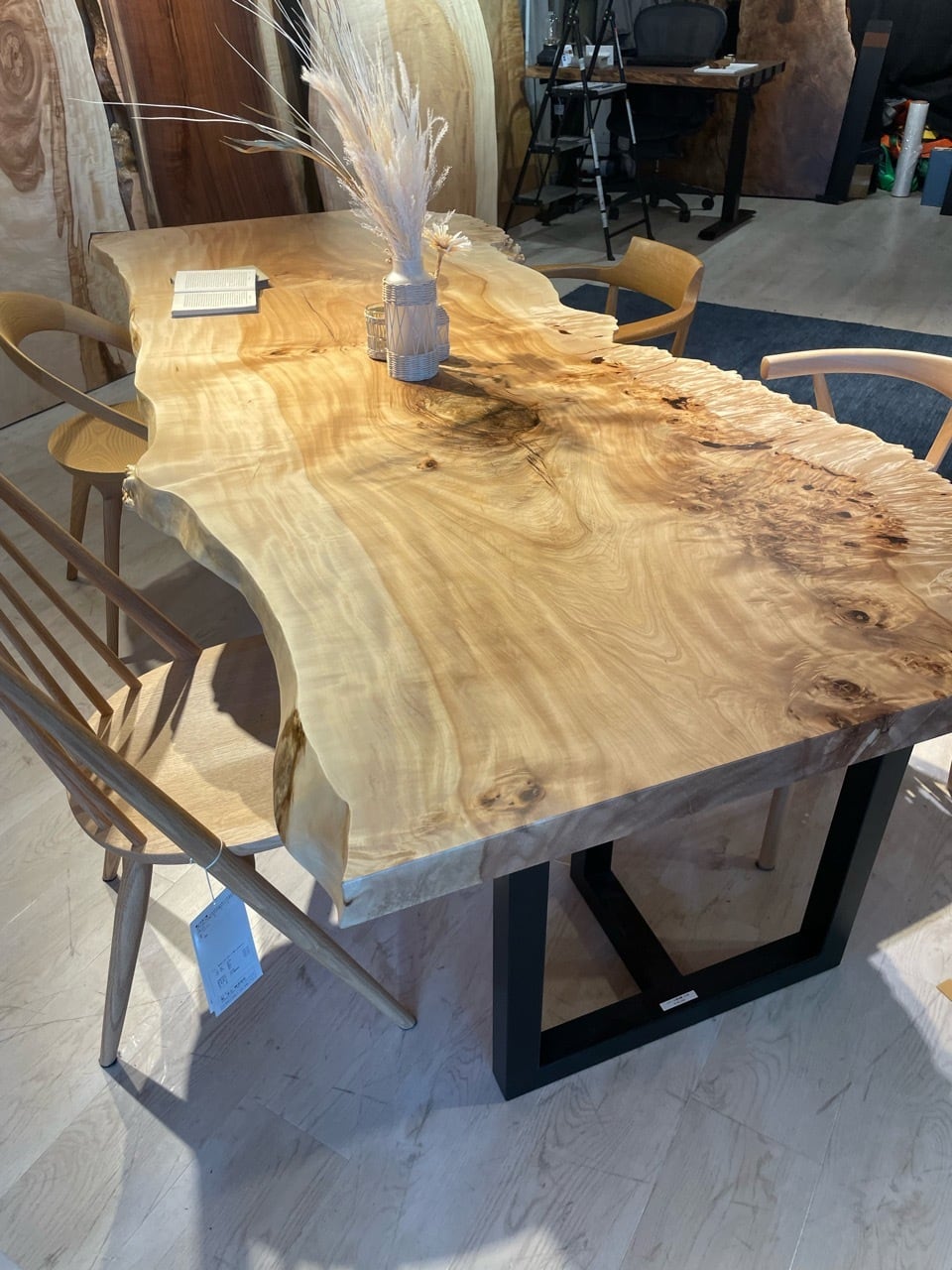 Premium】栃（トチ）瘤・全面杢 一枚板 2350×850-980×55 No.242206