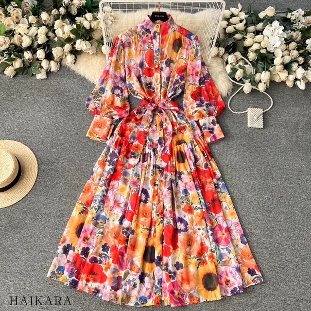 Elegant floral retro style dress