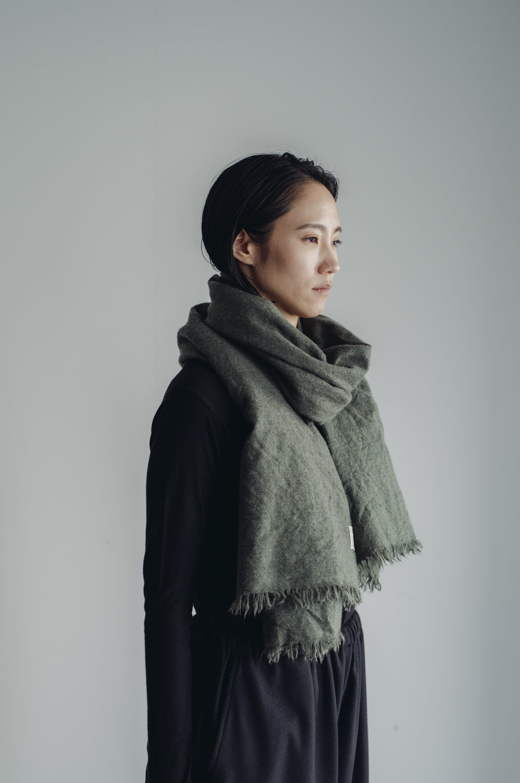 02451-1 light stole / moss green