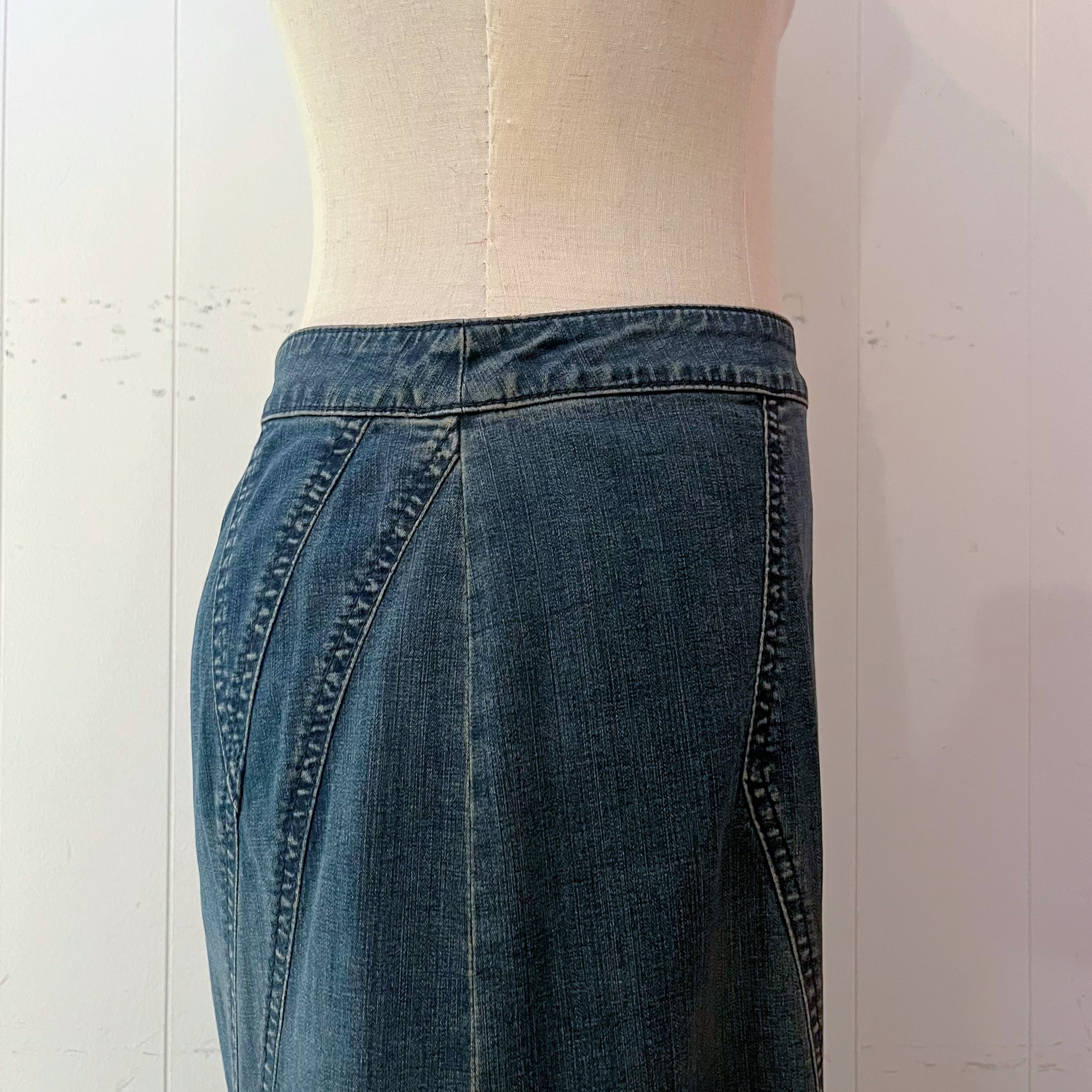 back button slit denim skirt