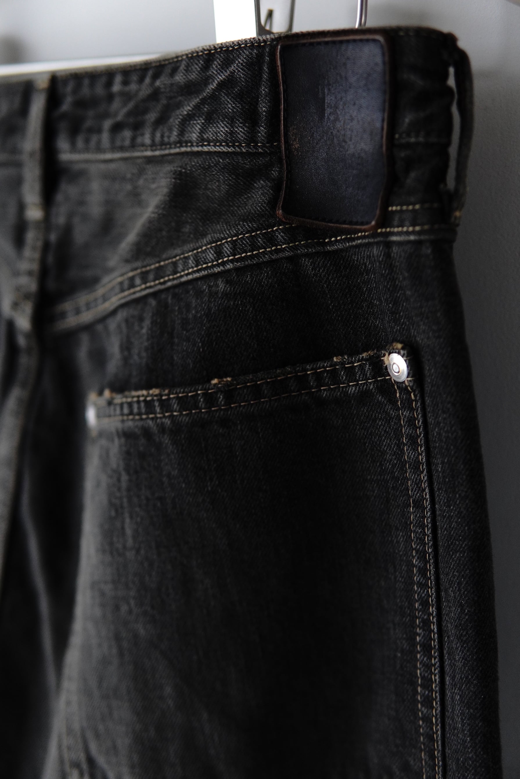 daisuke tanabe / coffee black denim trousers_dstryd | POETRY