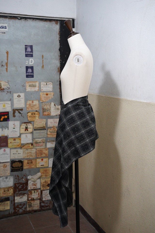 LAYERED CHECK ASYME SKIRT