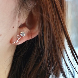 s925 一輪のお花のシルバーイヤーカフ