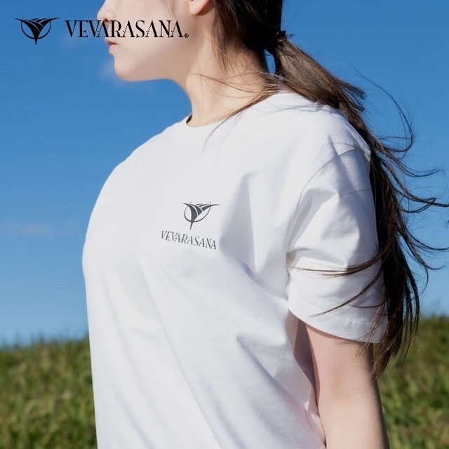 VEVARASANA®︎ tシャツ レディース メンズ 半袖 ブランド VEVARASANA® かっこいい おしゃれ かわいい カジュアル 白 ホワイト S M L 送料無料 ユニセックス 半袖 Tシャツ 春 夏 秋