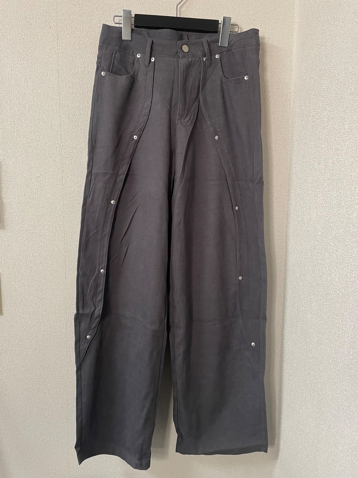 サイドレイヤードデザインパンツ チャコール2size COLLECT ROOM