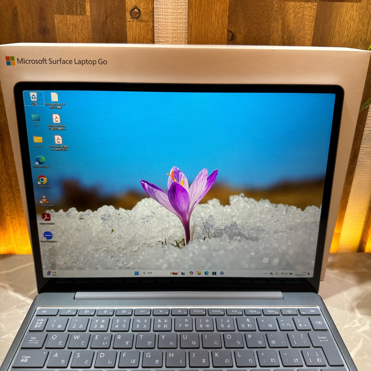 【極美品 2020年式】Microsoft Surface Laptop Go / 第10世代 Core i5-1035G1 / メモリ8GB / SSD256GB